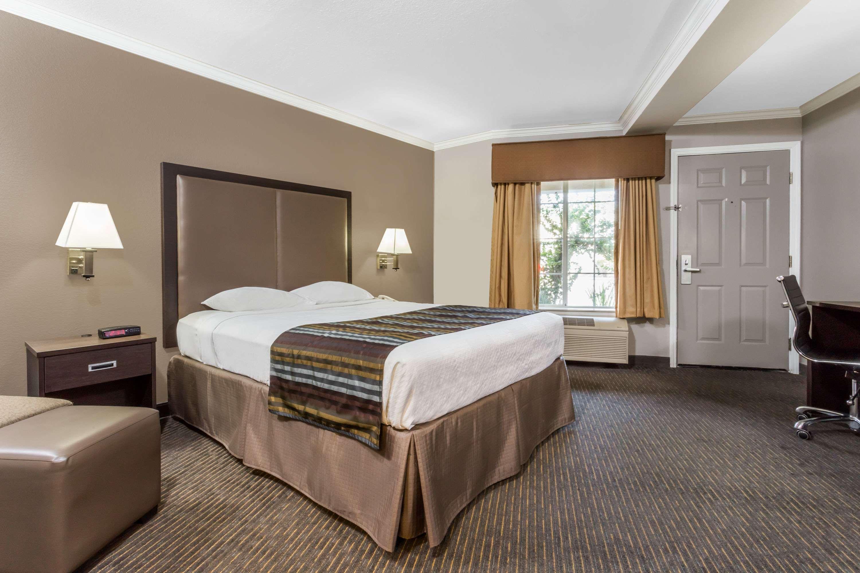 Motel Super 8 By Wyndham Mountain View Extérieur photo